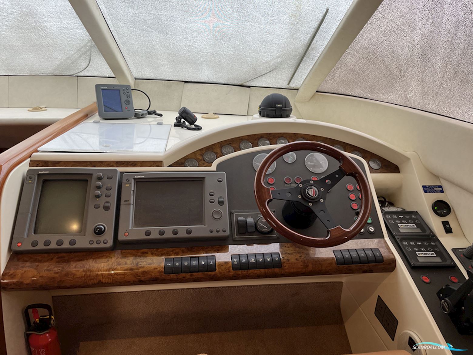 Fairline Squadron 55