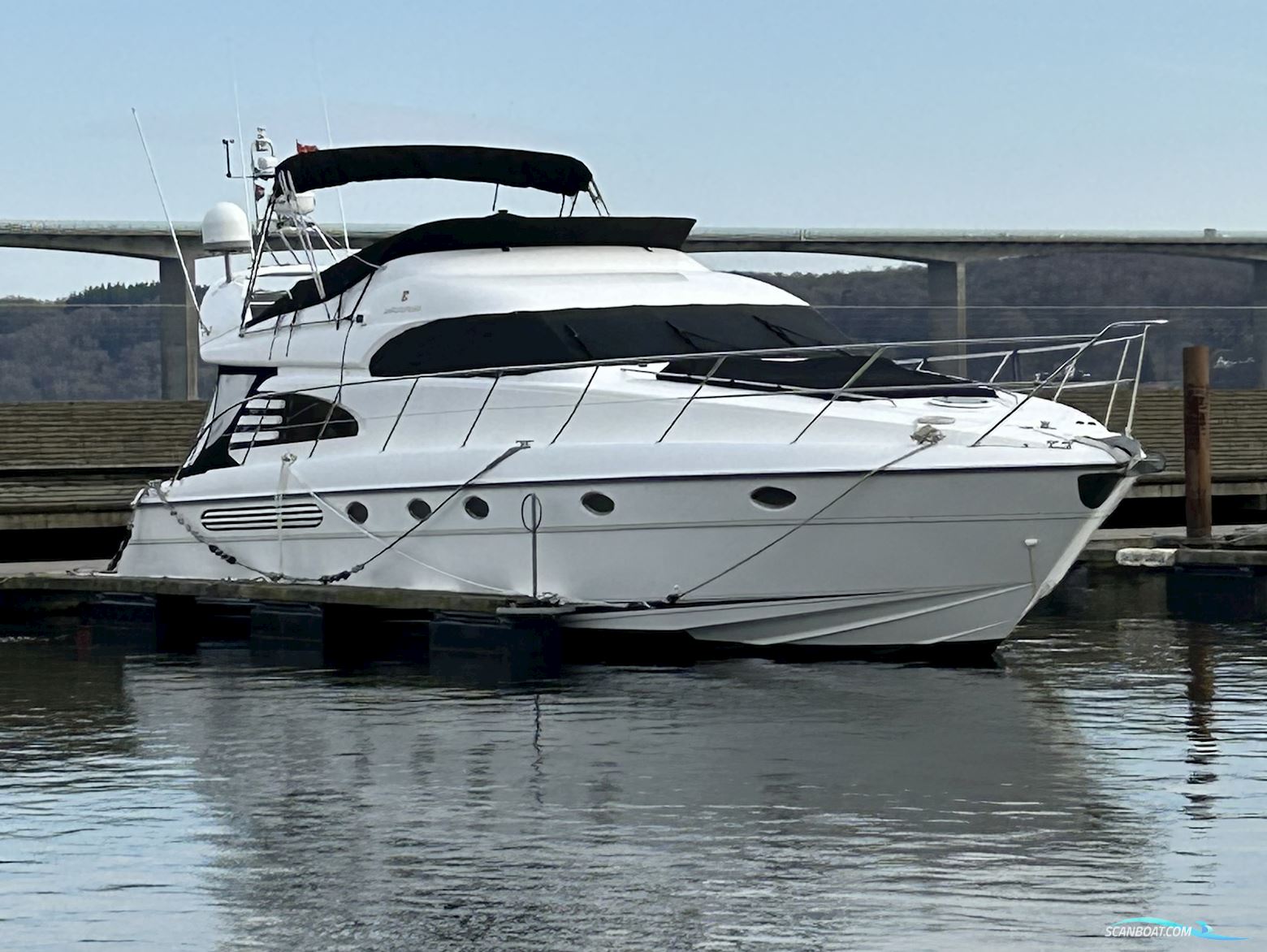 Fairline Squadron 55 Motorboat 2001, with Volvo Penta D12
 engine, Denmark