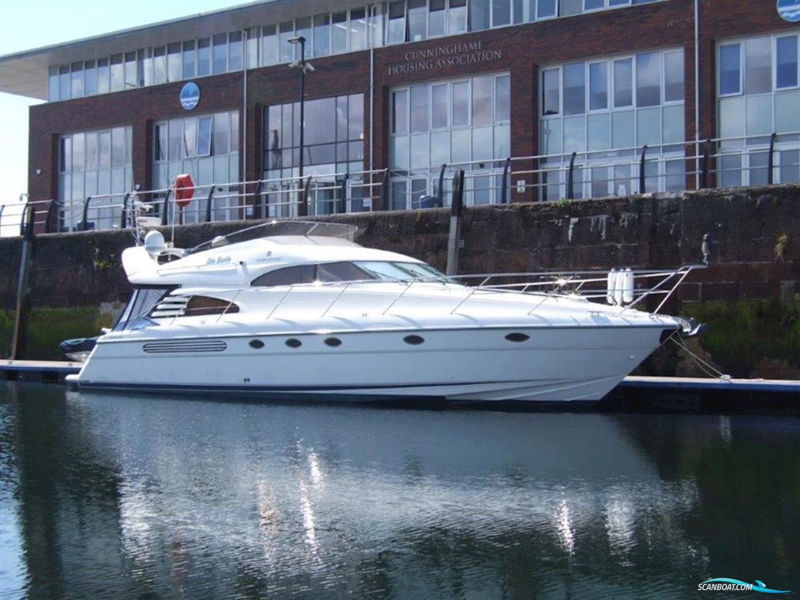 Fairline Squadron 55