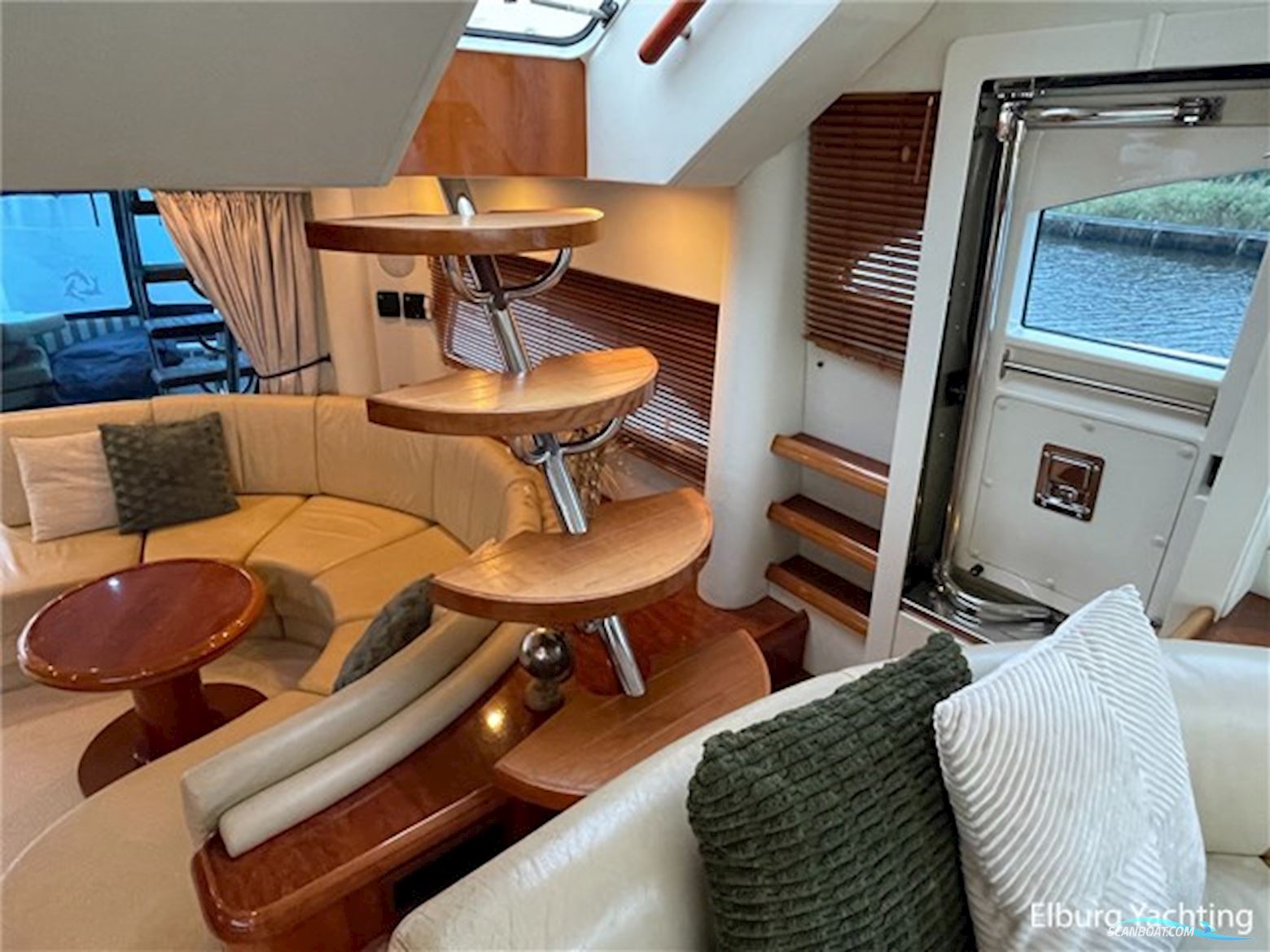 Fairline Squadron 55