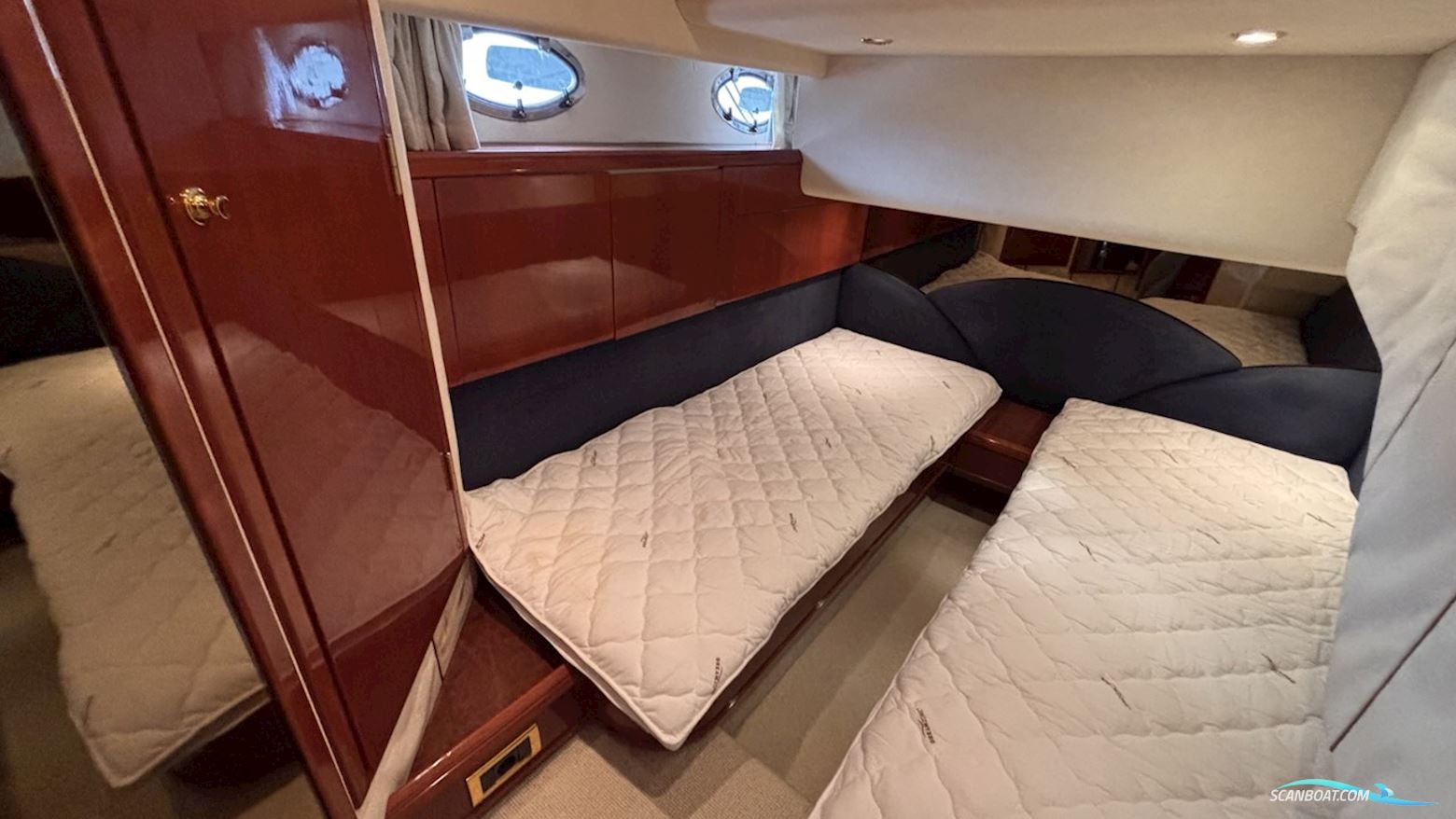 Fairline Squadron 55