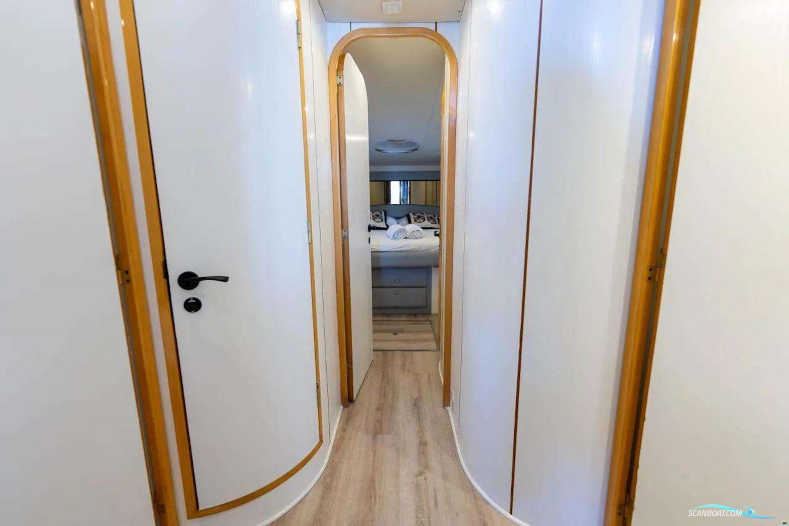 Fairline Squadron 56