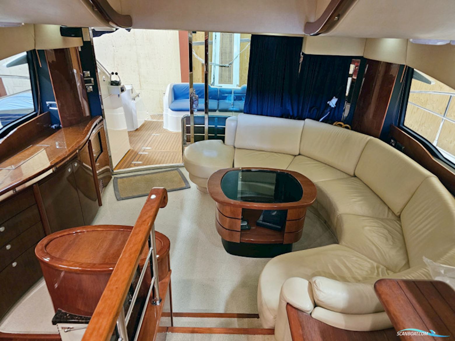 Fairline Squadron 58 Fly