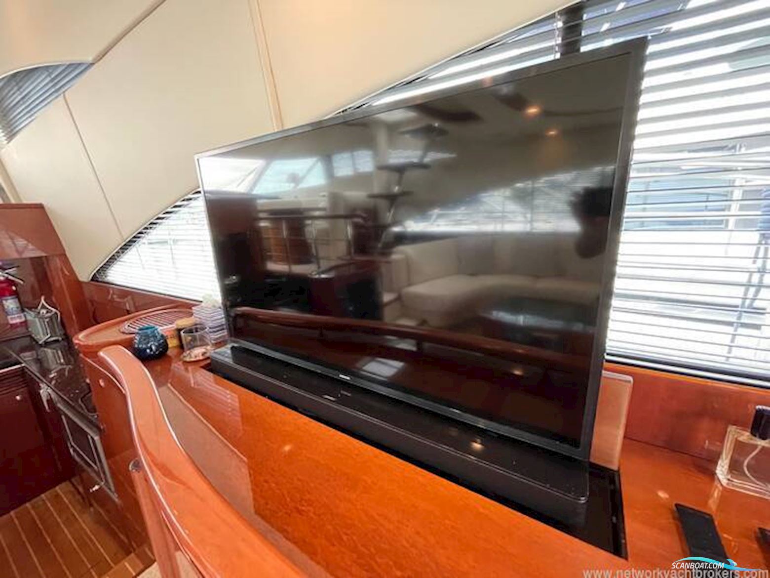 Fairline Squadron 58