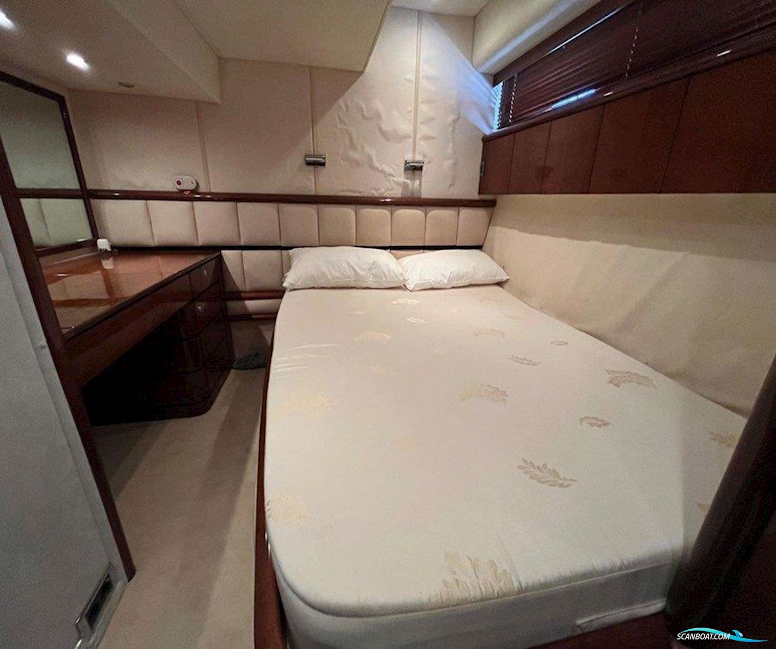 Fairline Squadron 58