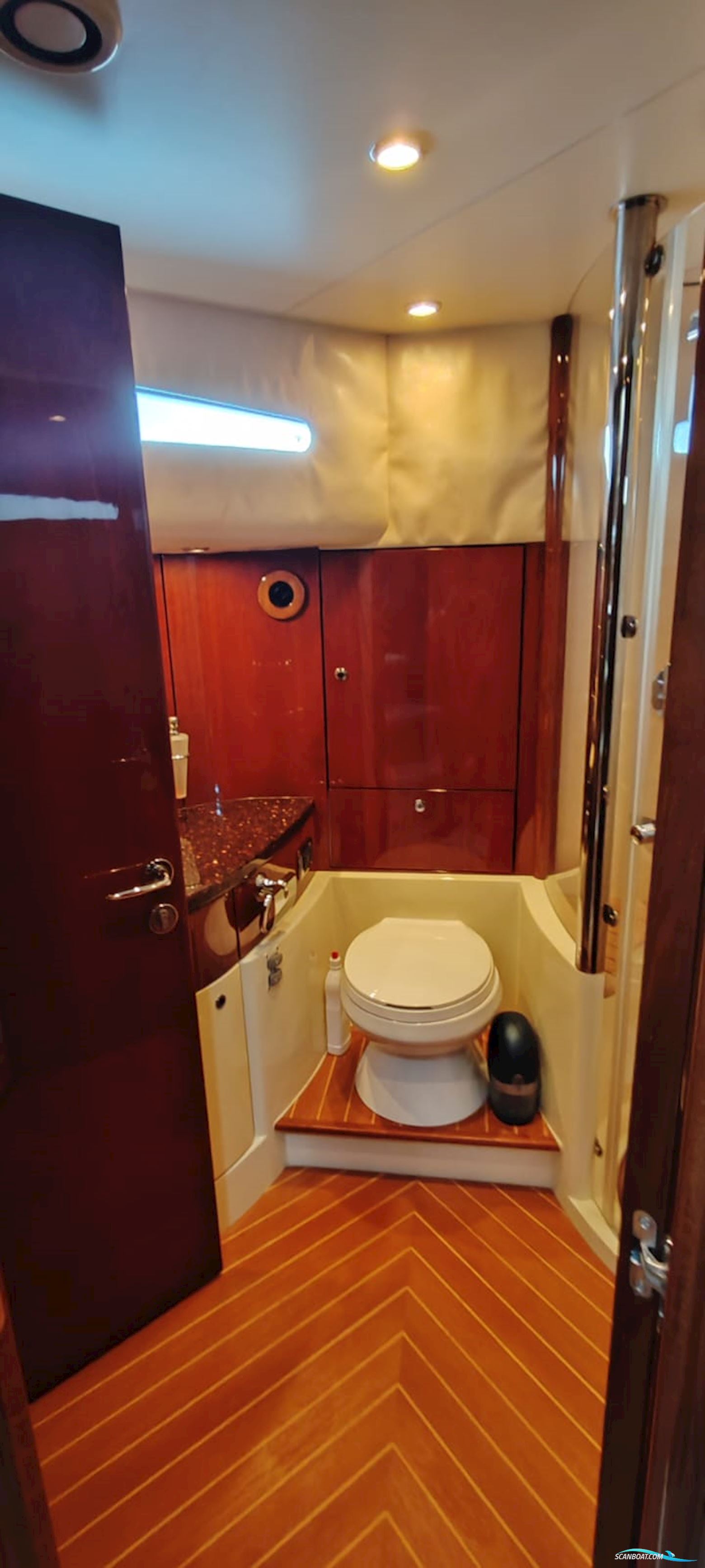 Fairline Squadron 58