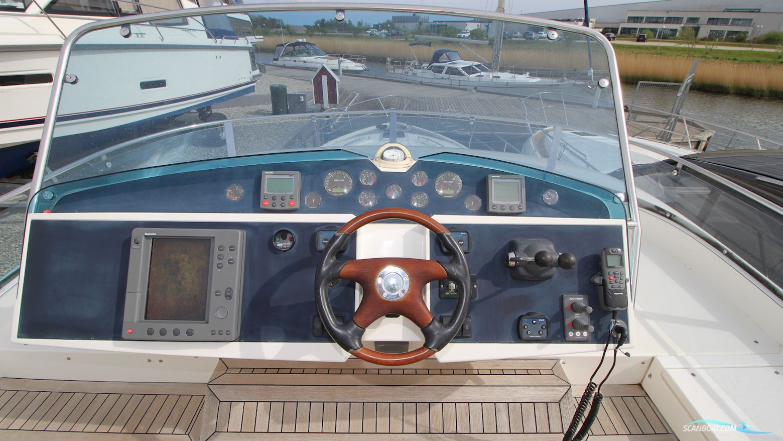 Fairline Squadron 58