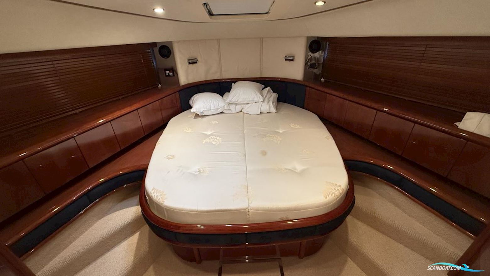 Fairline SQUADRON 58