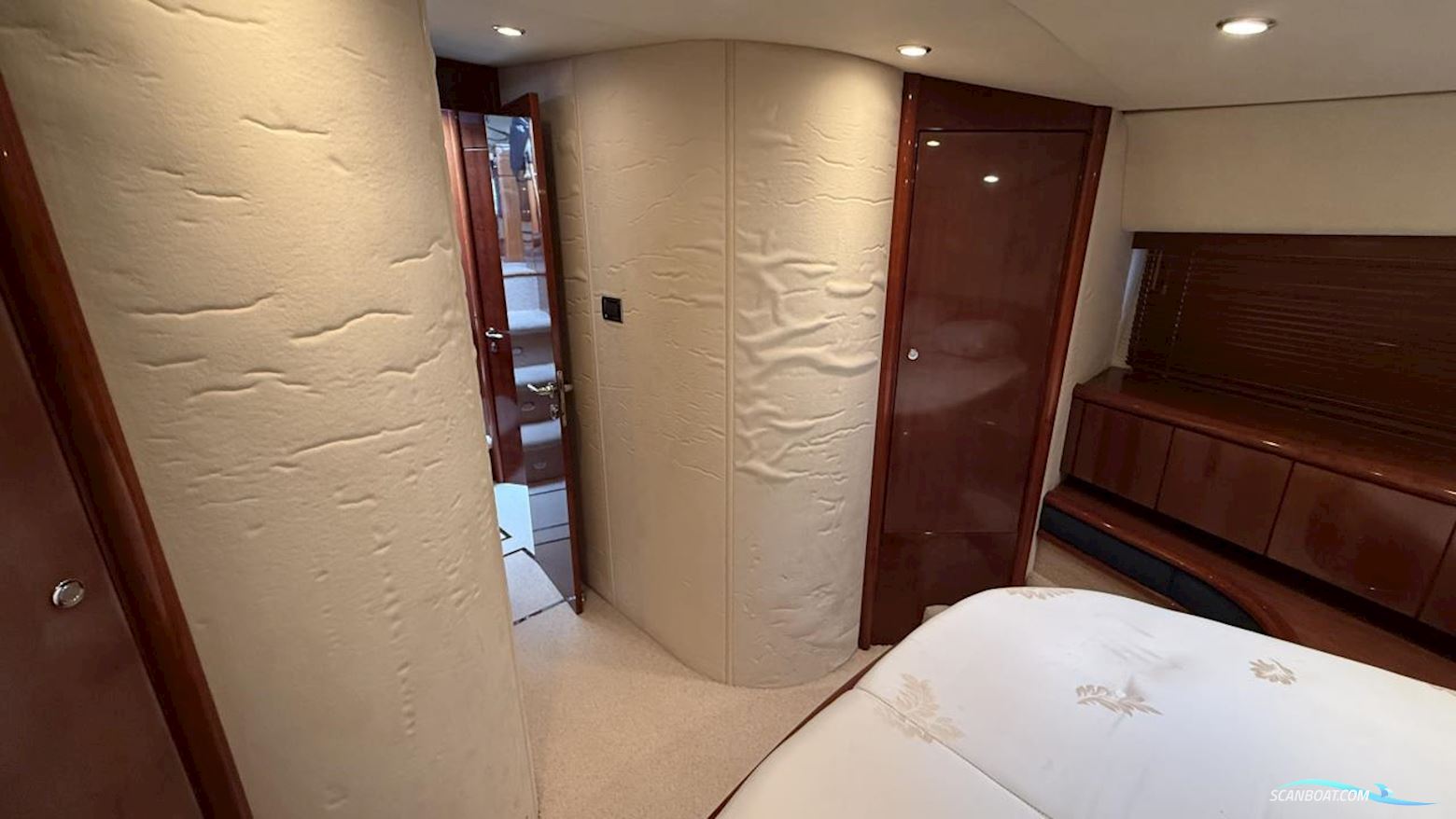 Fairline SQUADRON 58