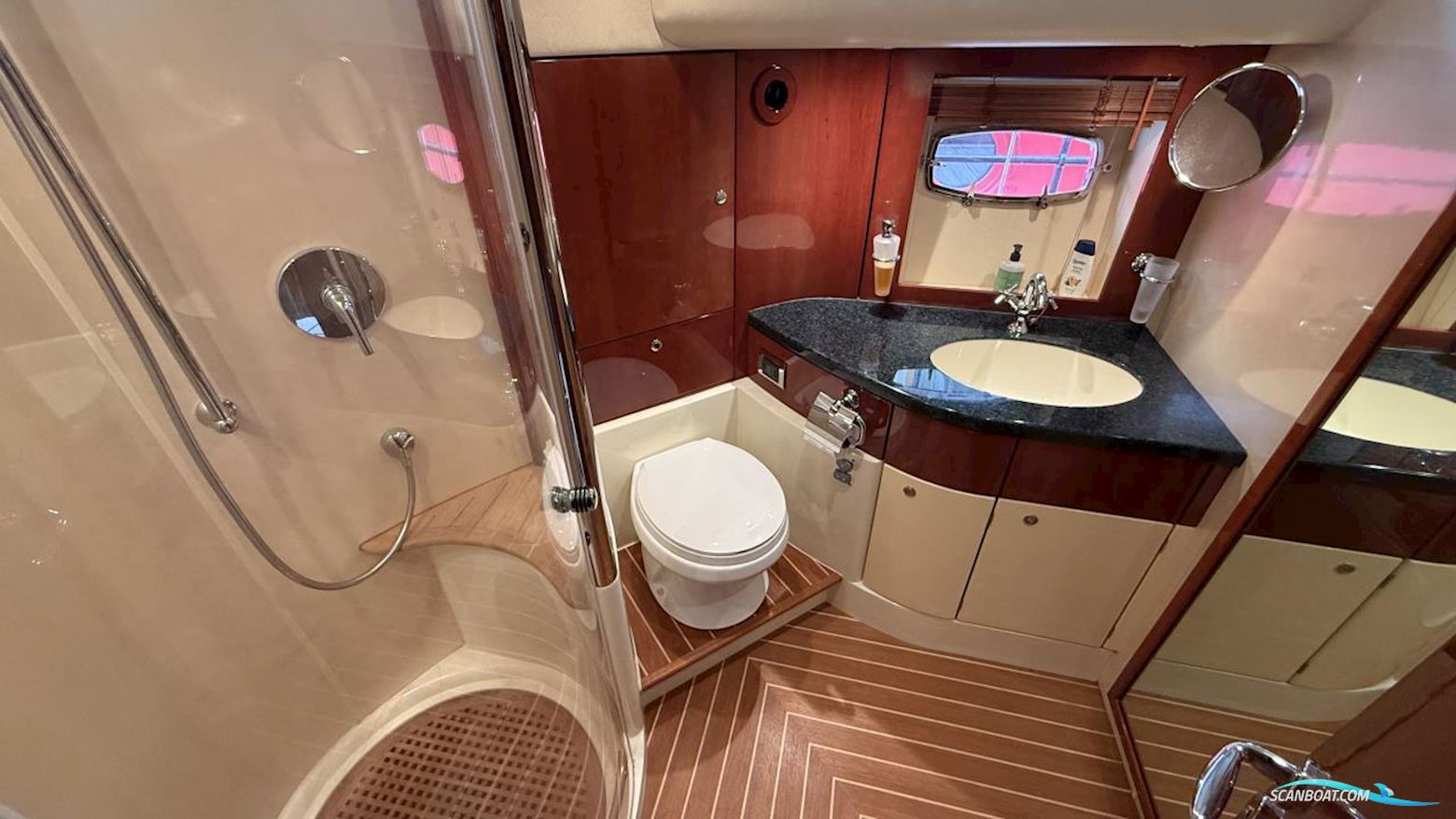 Fairline SQUADRON 58