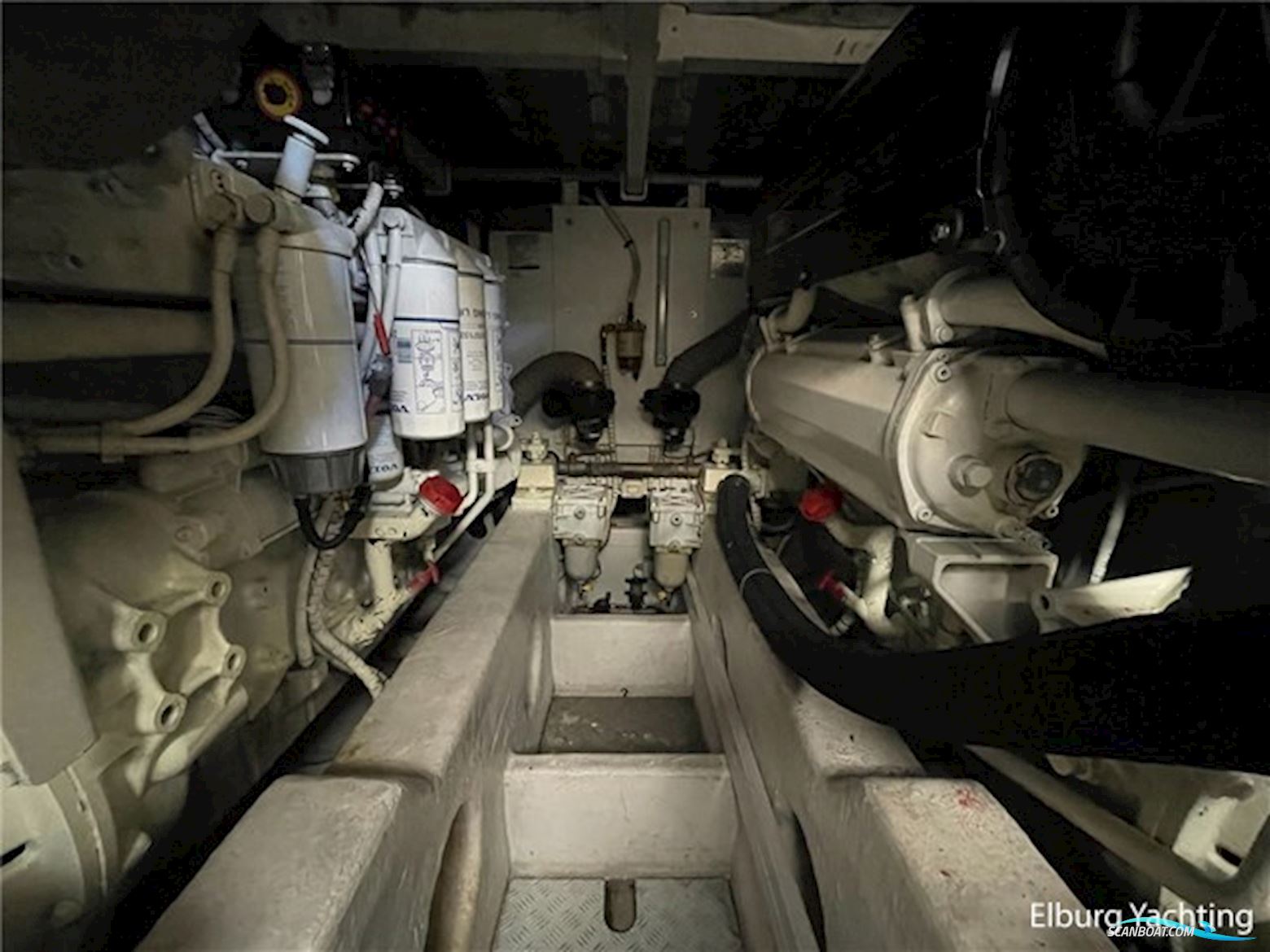 Fairline Squadron 58