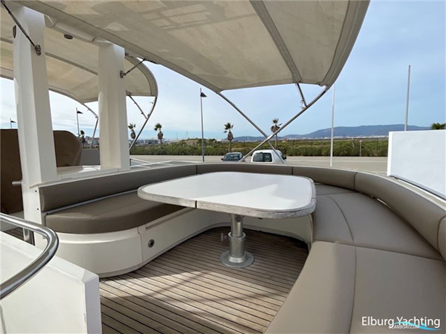 Fairline Squadron 58