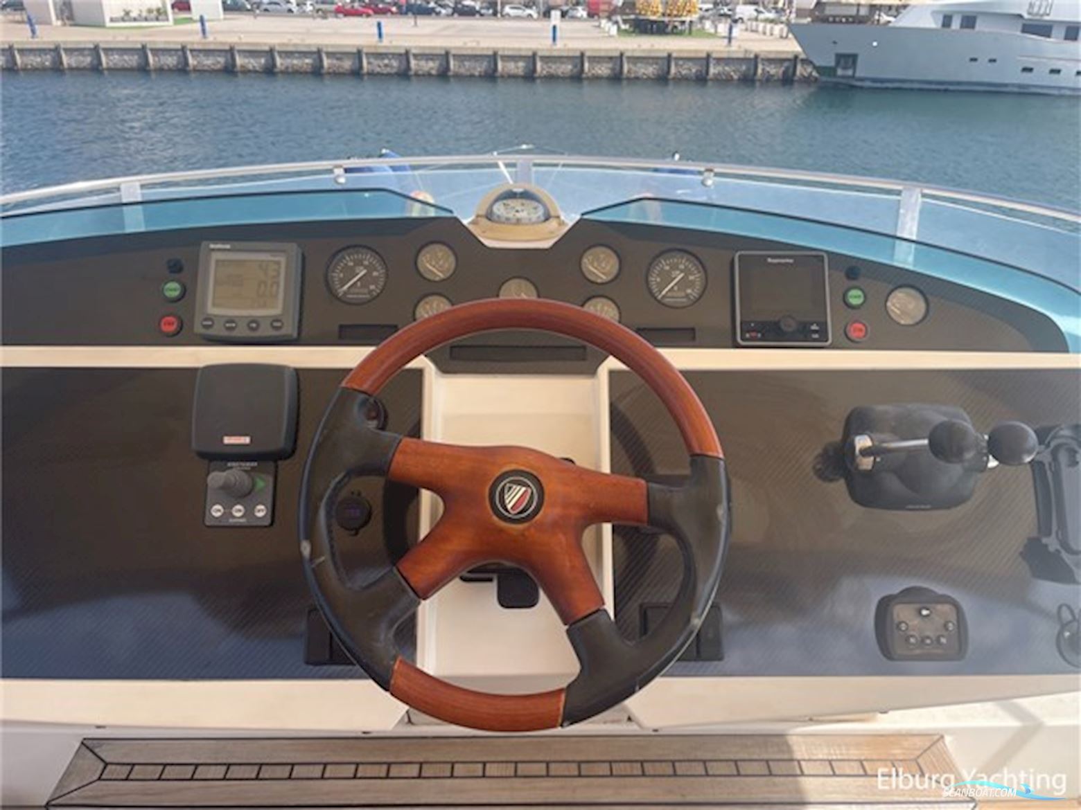 Fairline Squadron 58