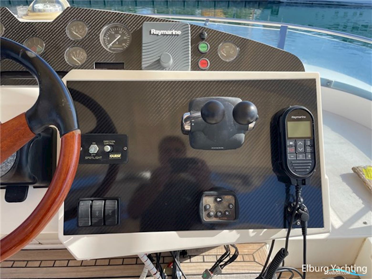 Fairline Squadron 58