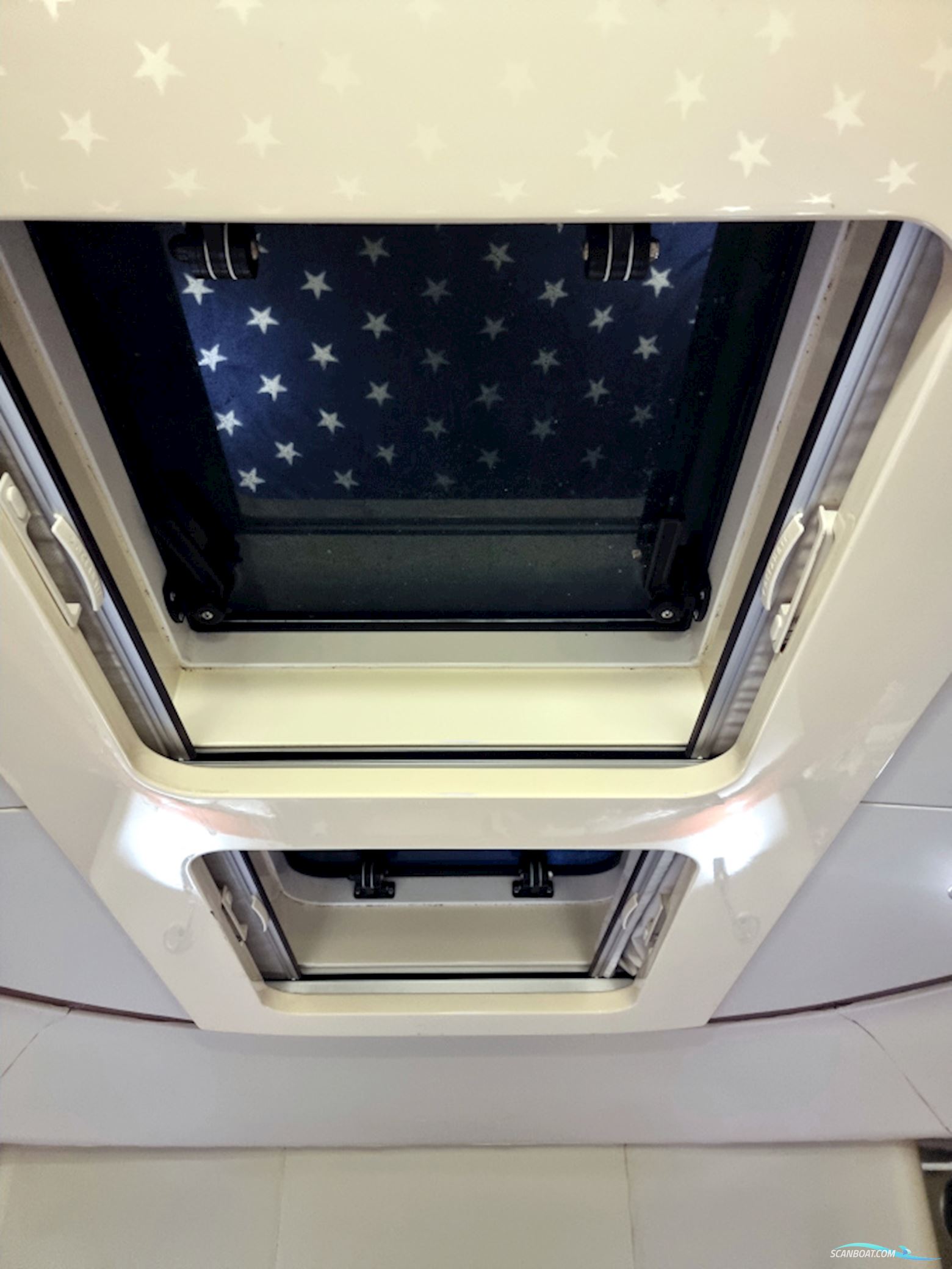 Fairline Squadron 58 Volvo Penta D12-715 EVC