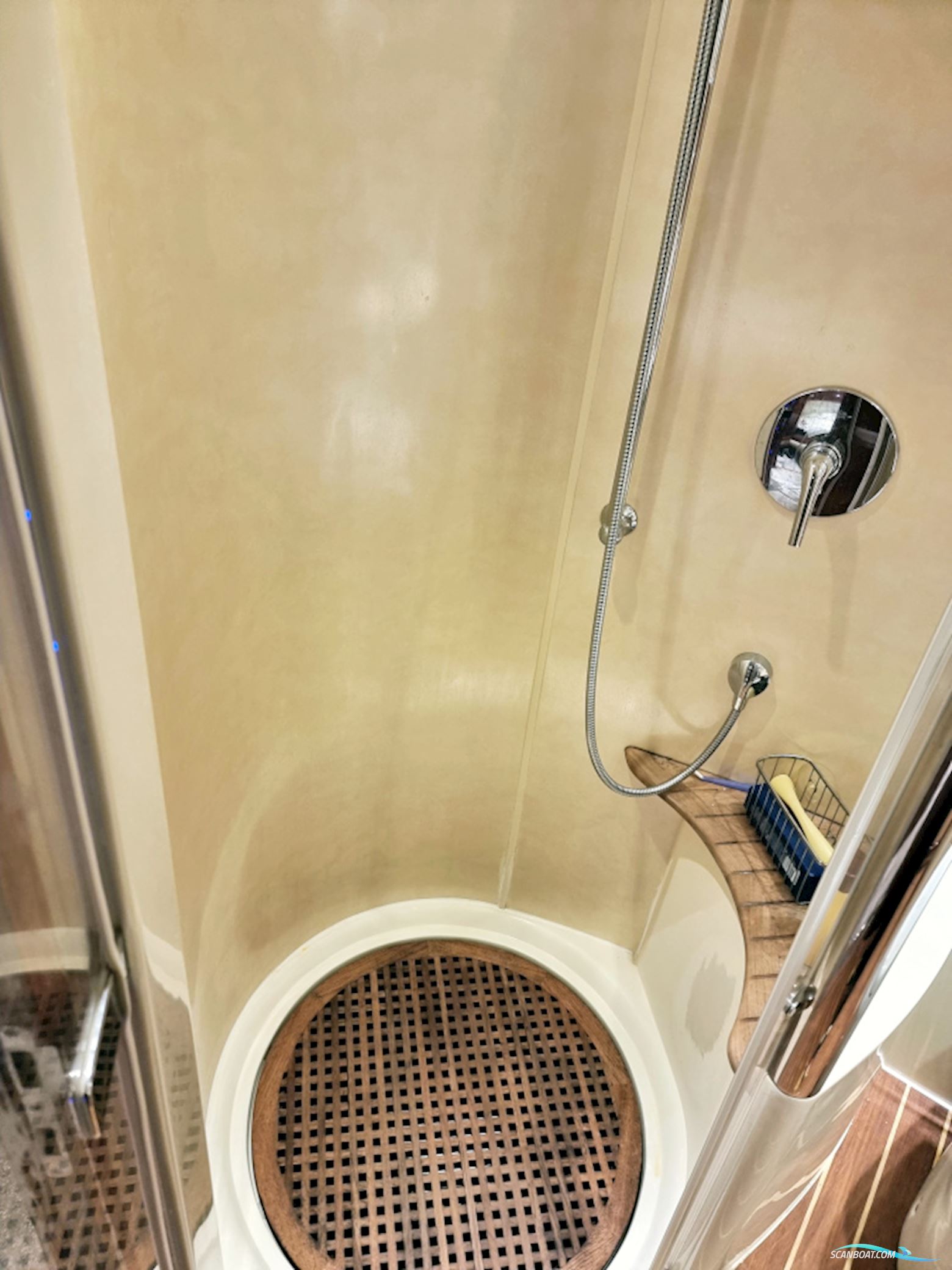 Fairline Squadron 58 Volvo Penta D12-715 EVC