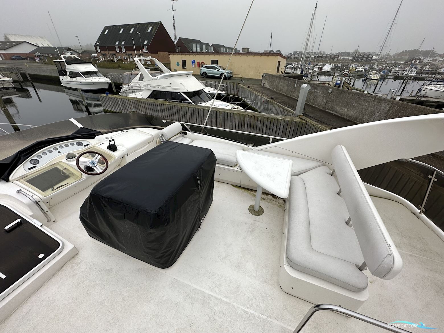 Fairline Squadron 59