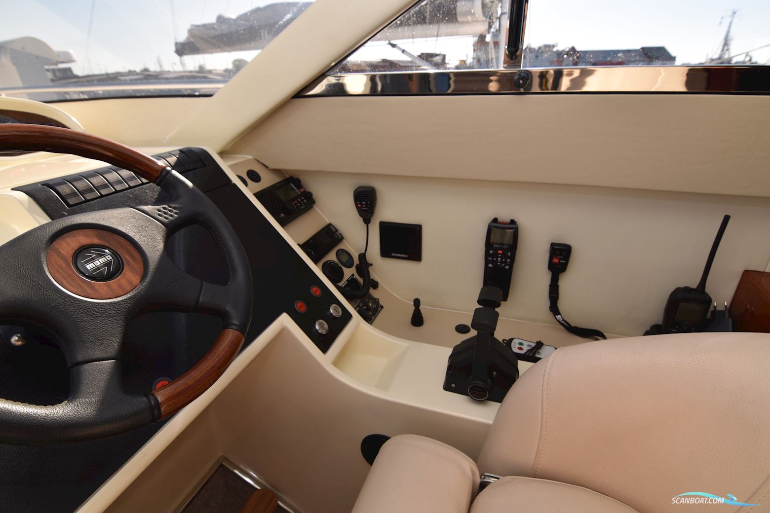 Fairline Squadron 59