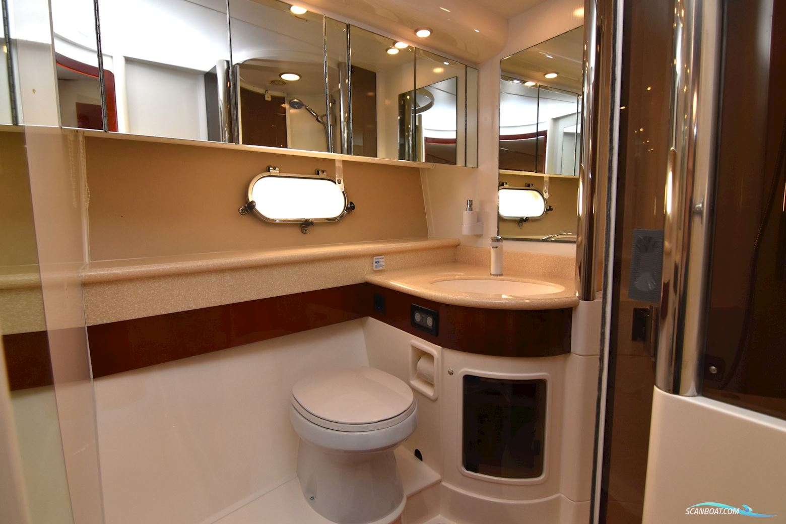 Fairline Squadron 59