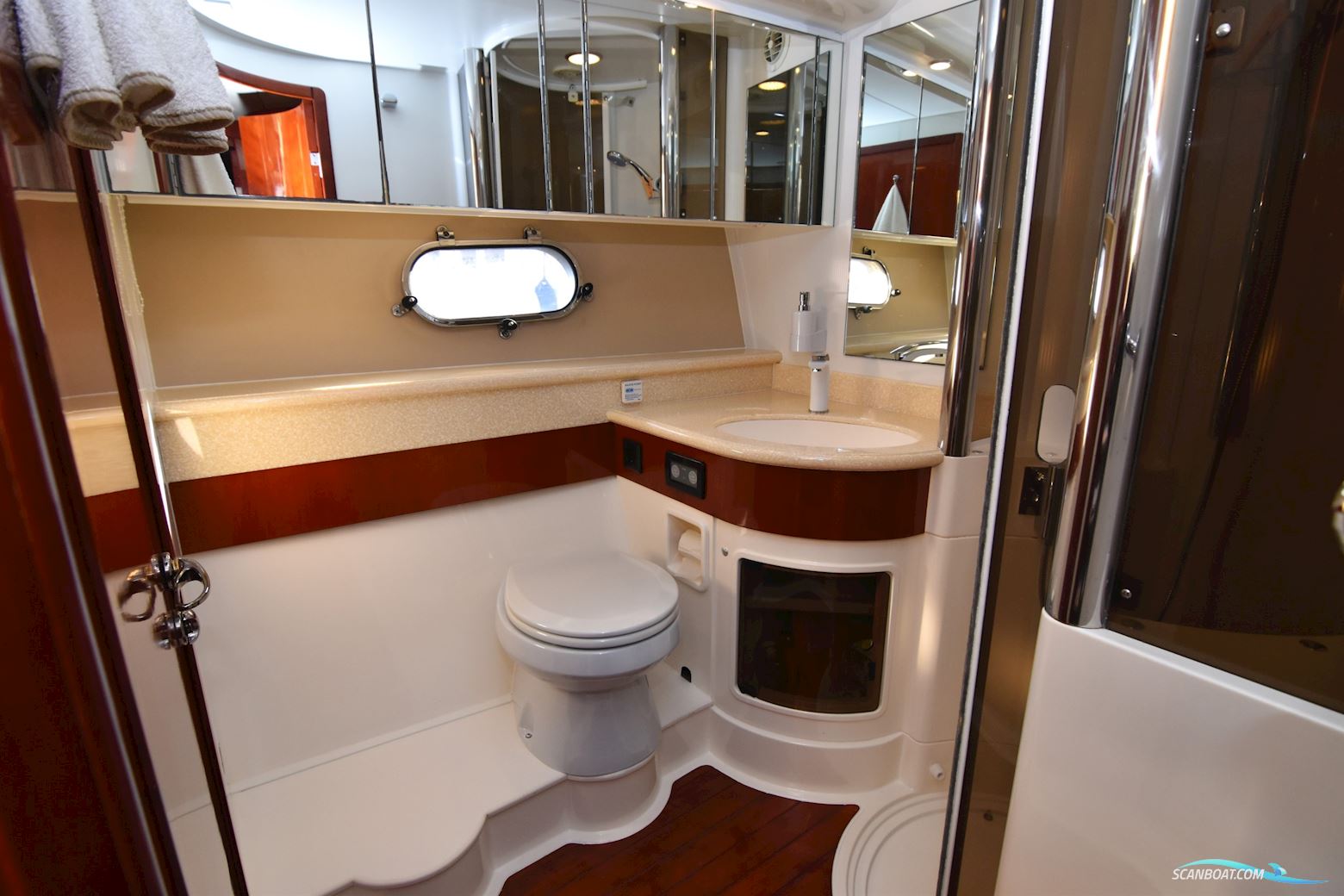 Fairline Squadron 59