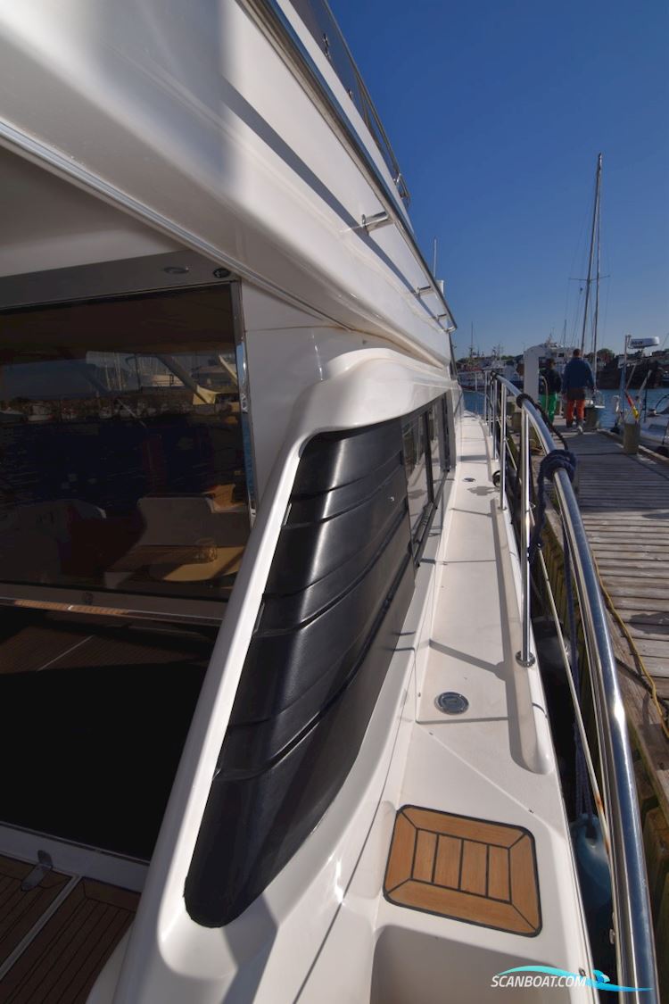 Fairline Squadron 59