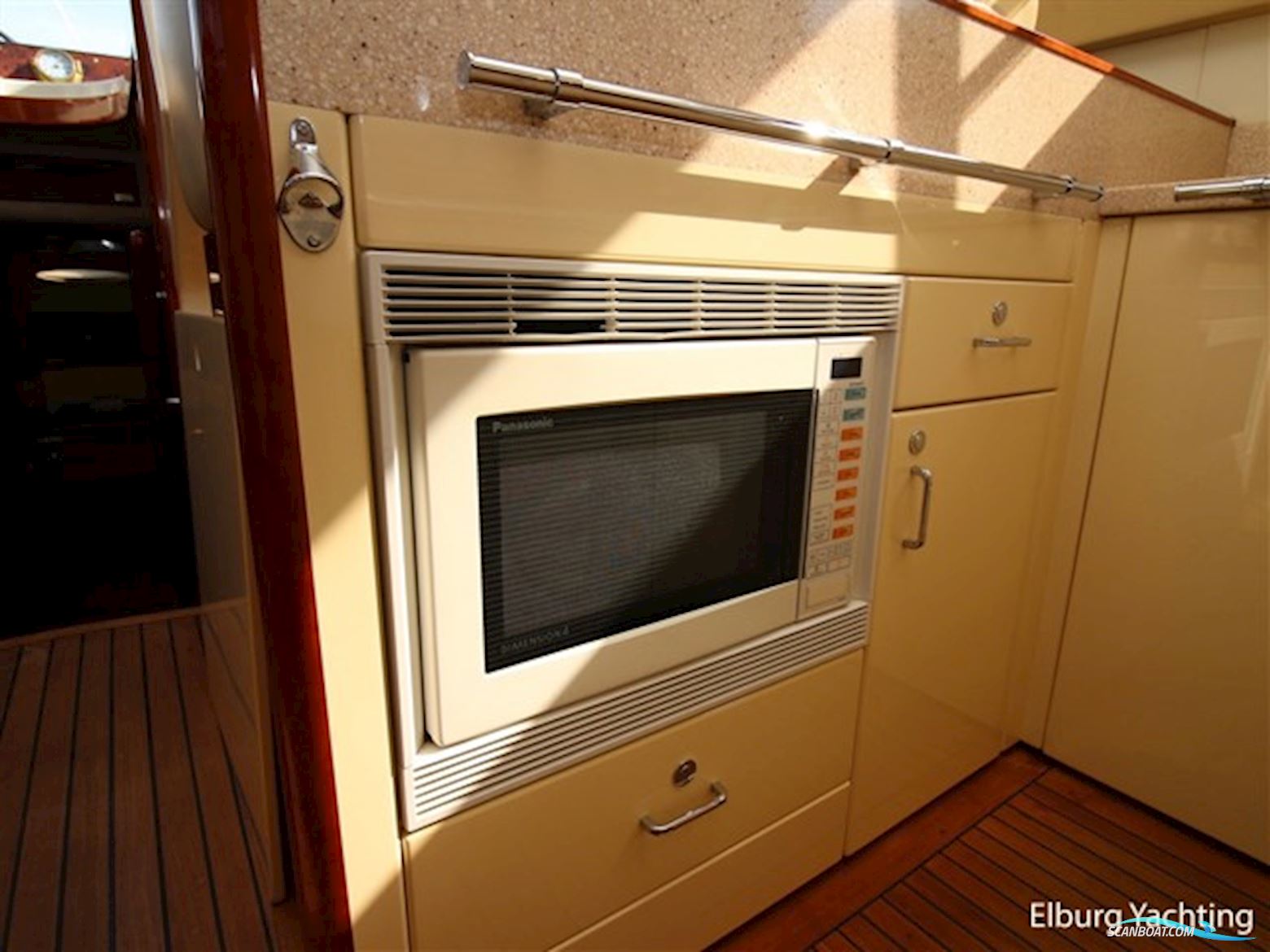 Fairline Squadron 59