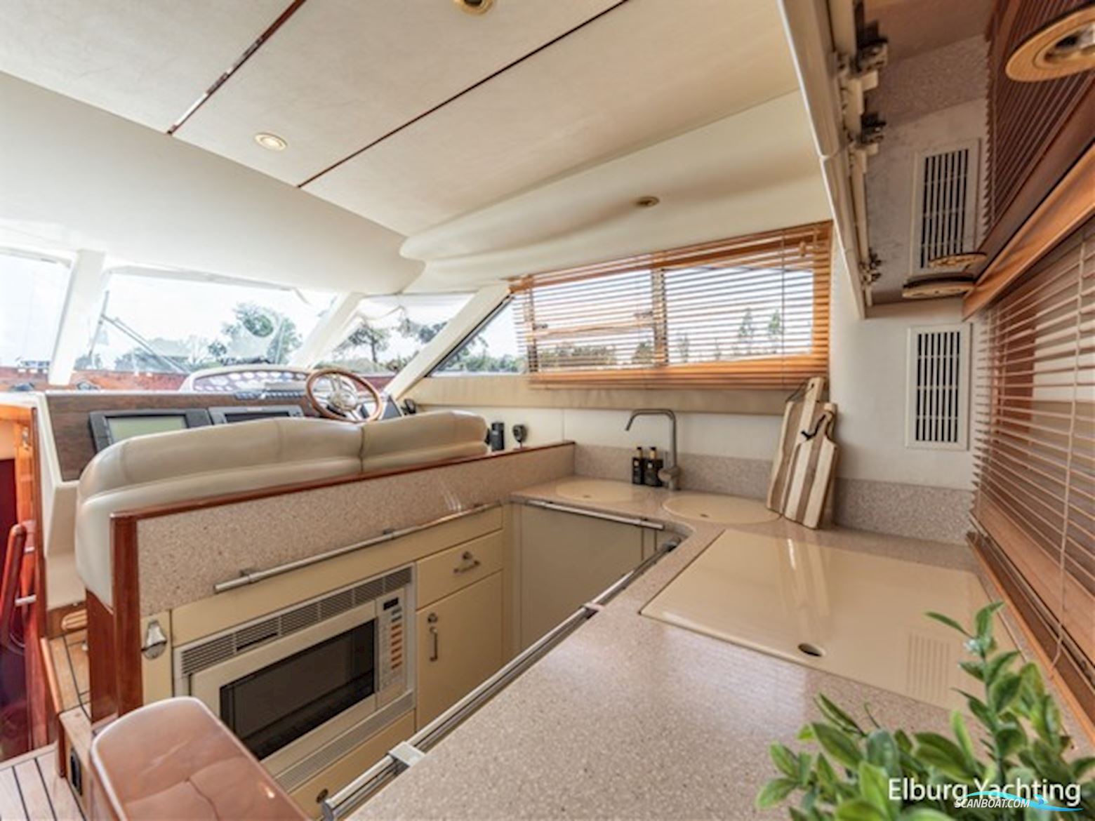 Fairline Squadron 59