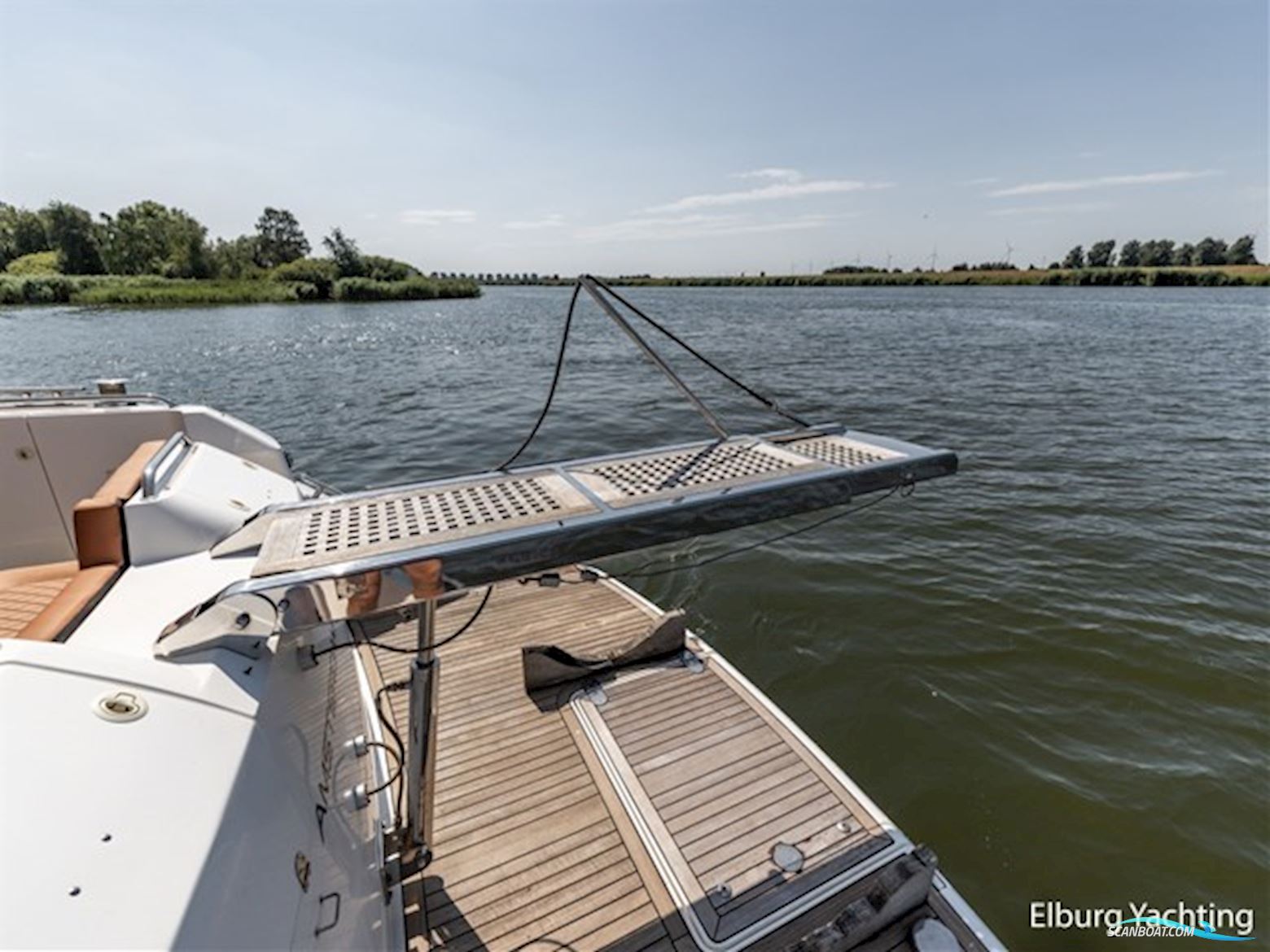Fairline Squadron 59