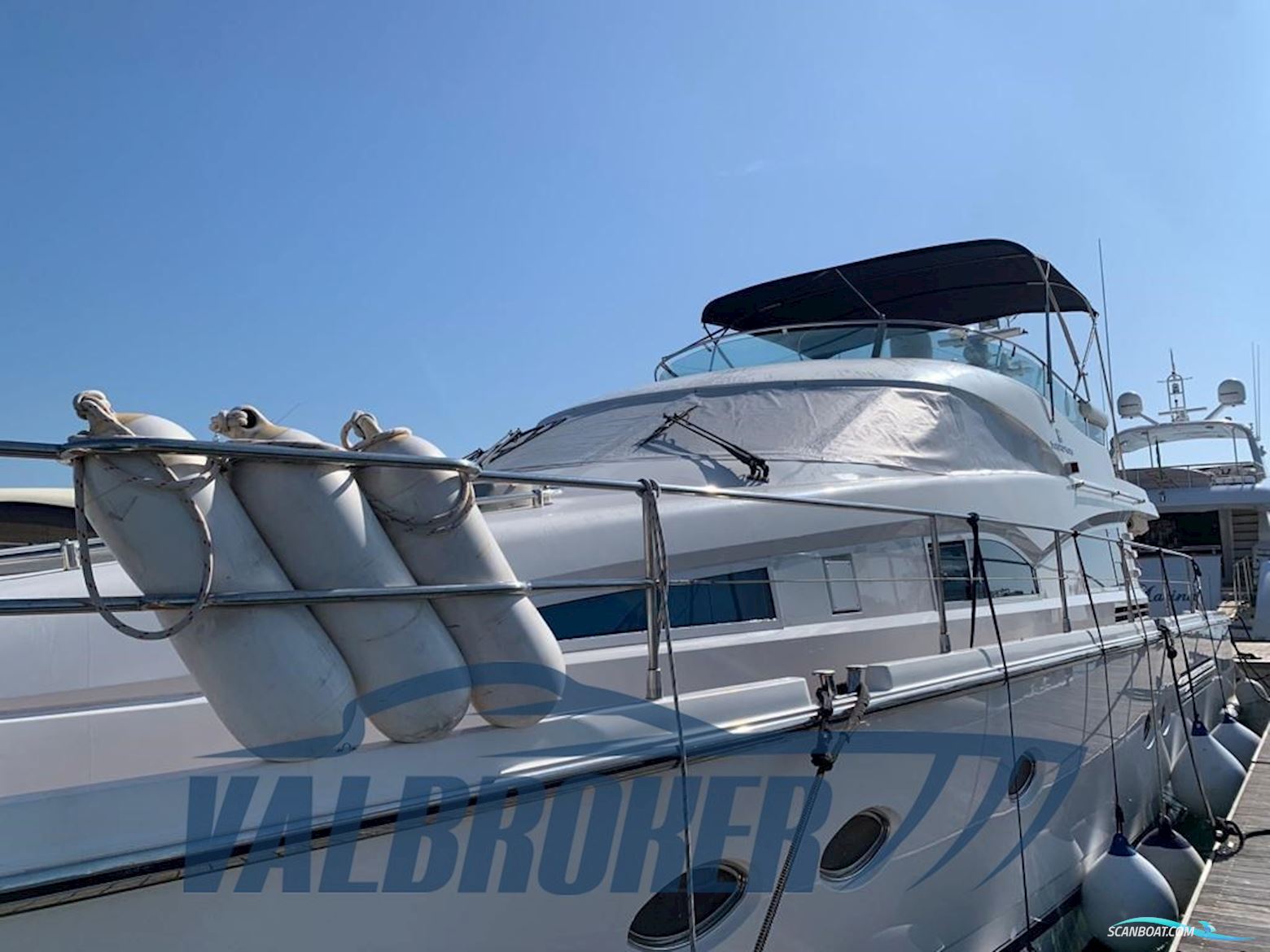 Fairline Squadron 62