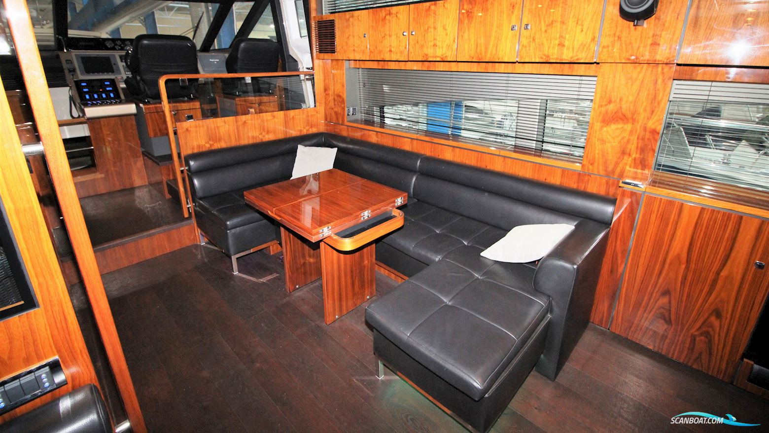 Fairline Squadron 65