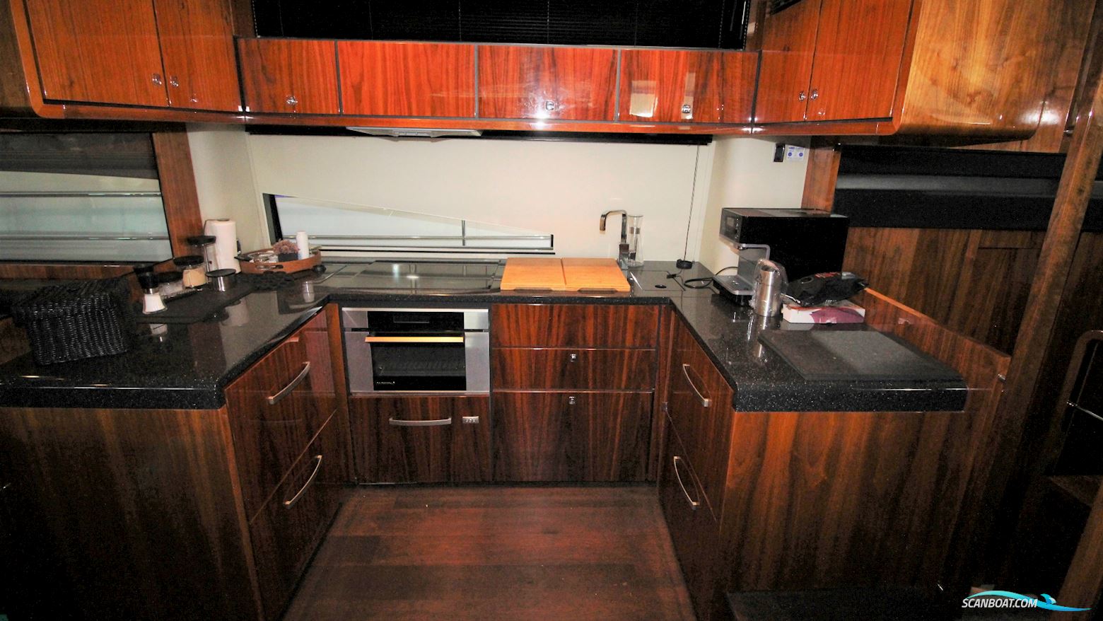 Fairline Squadron 65