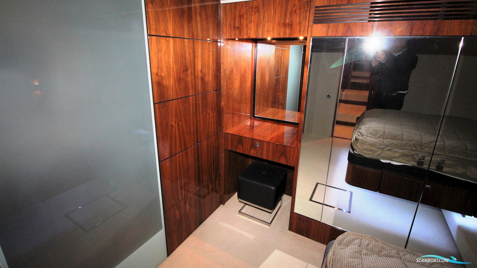 Fairline Squadron 65