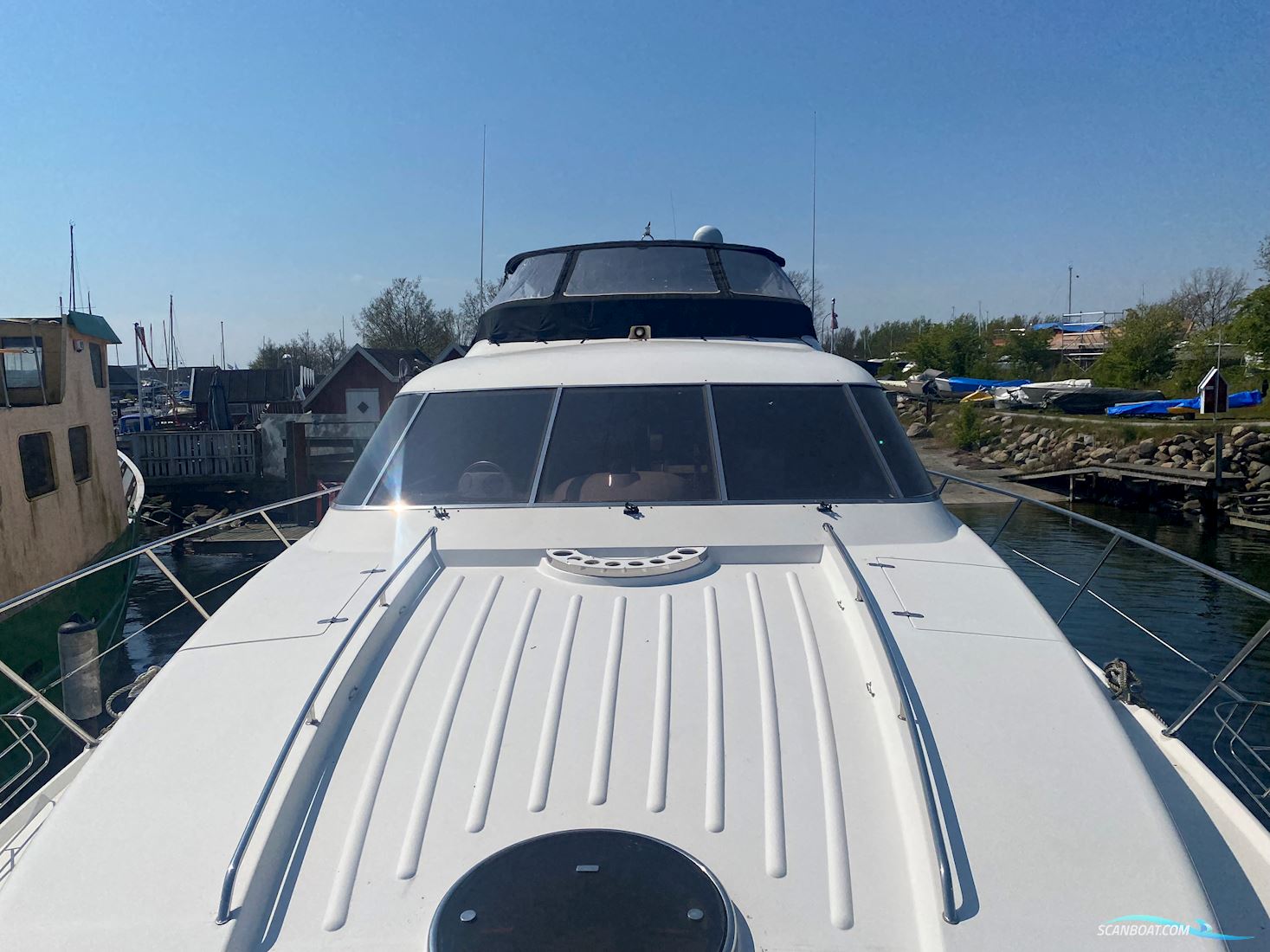 Fairline Squadron 65