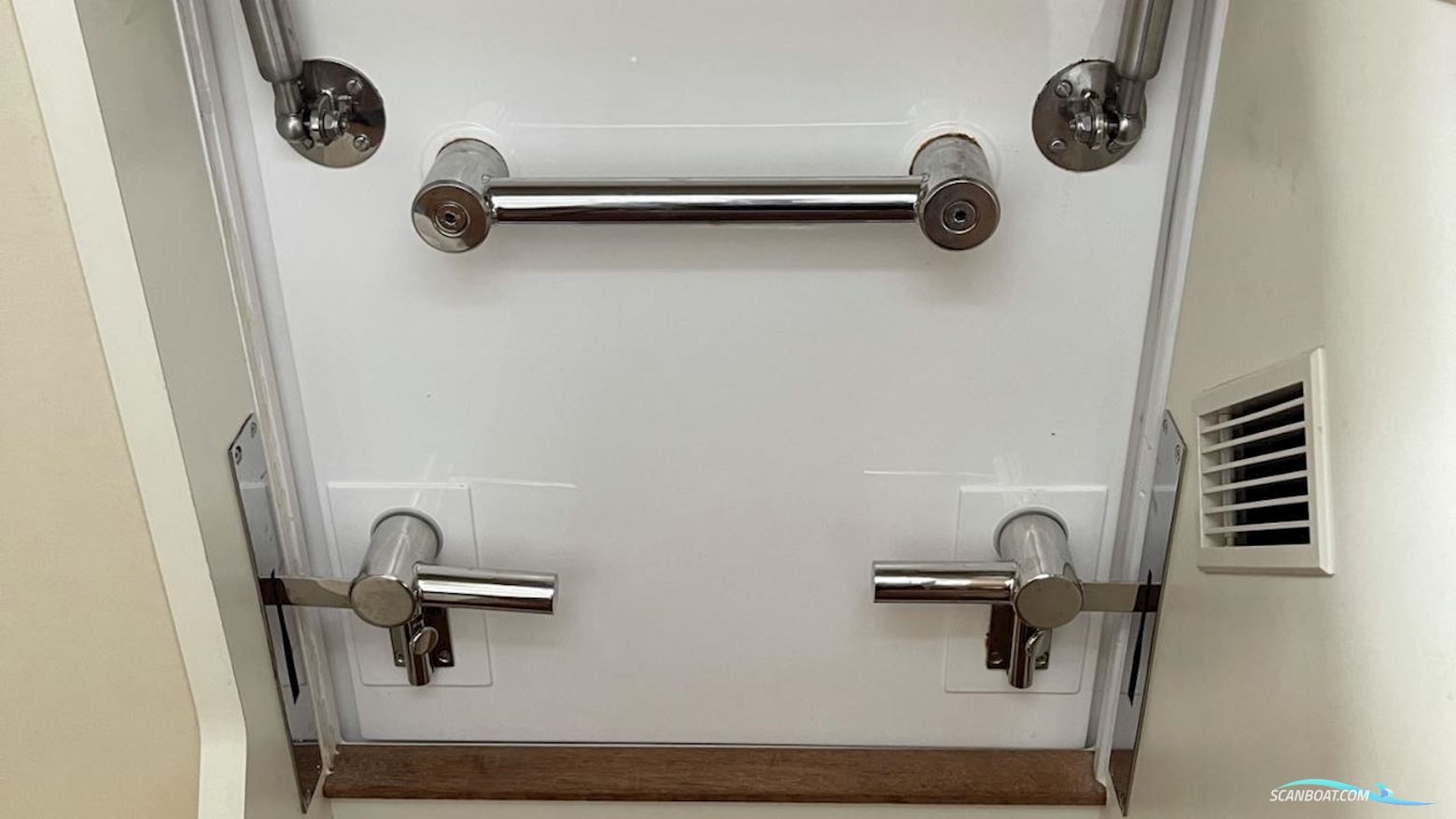 Fairline SQUADRON 68