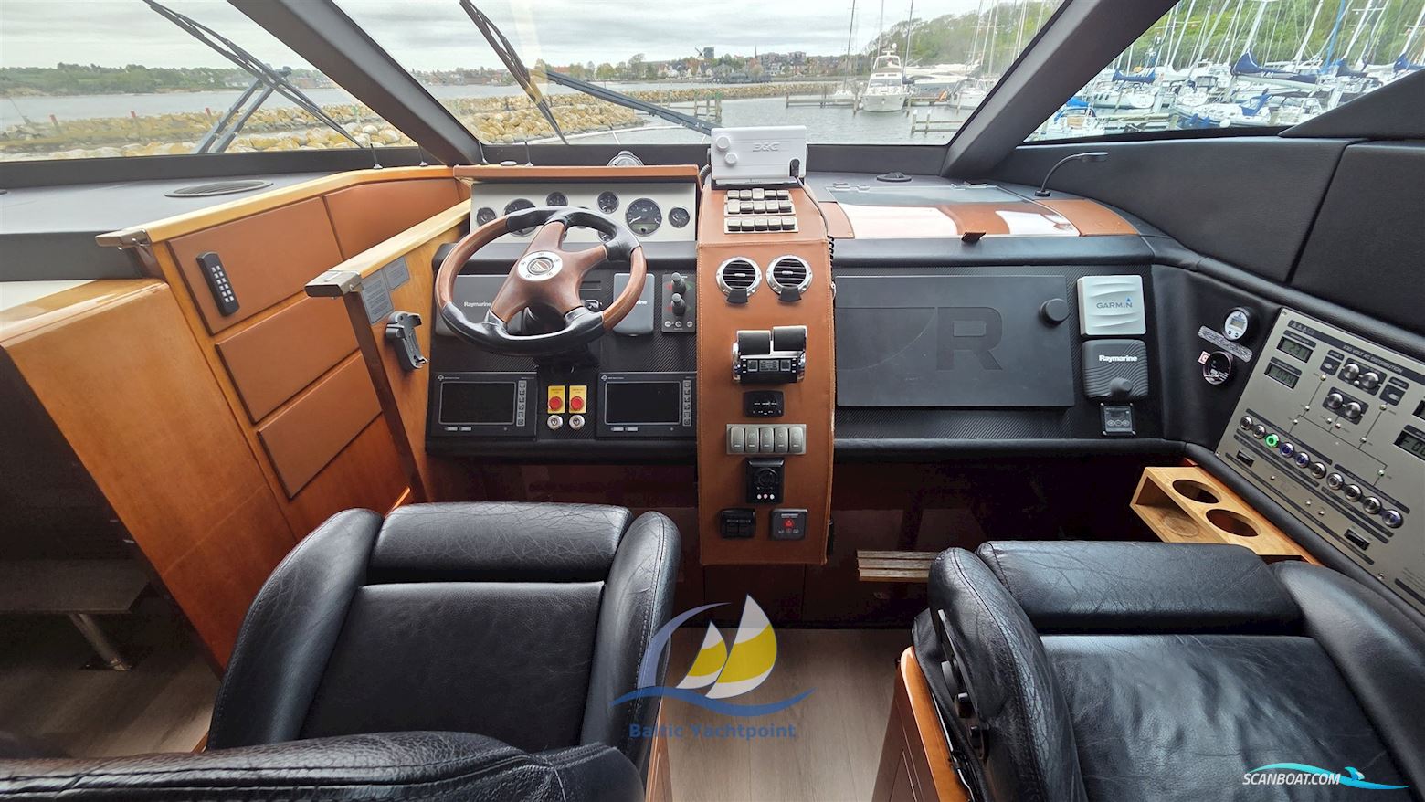 Fairline Squadron 68