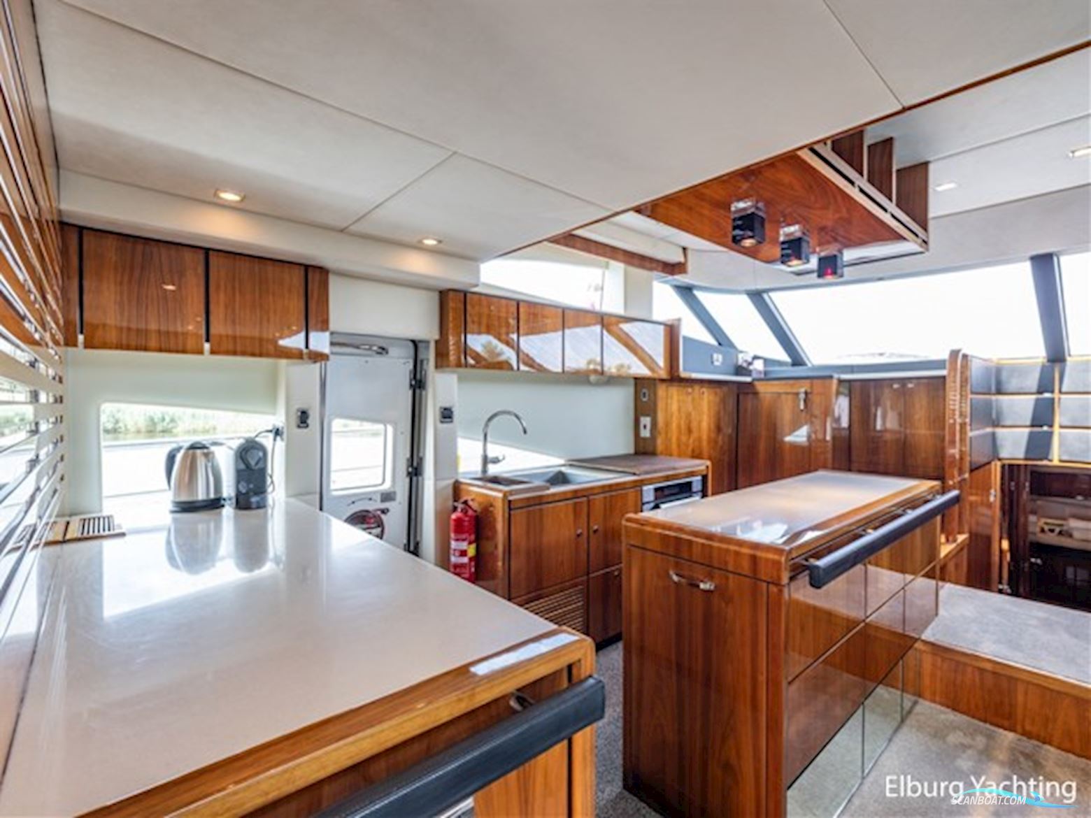 Fairline Squadron 70 - Cvo Certified
