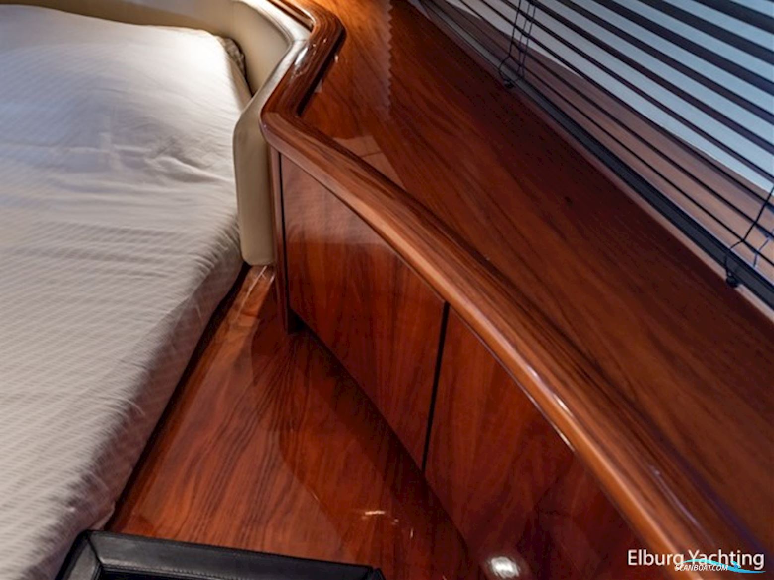 Fairline Squadron 70 - Cvo Certified