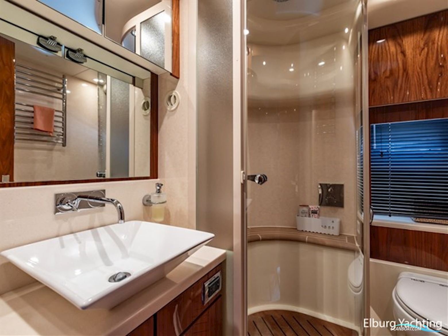 Fairline Squadron 70 - Cvo Certified
