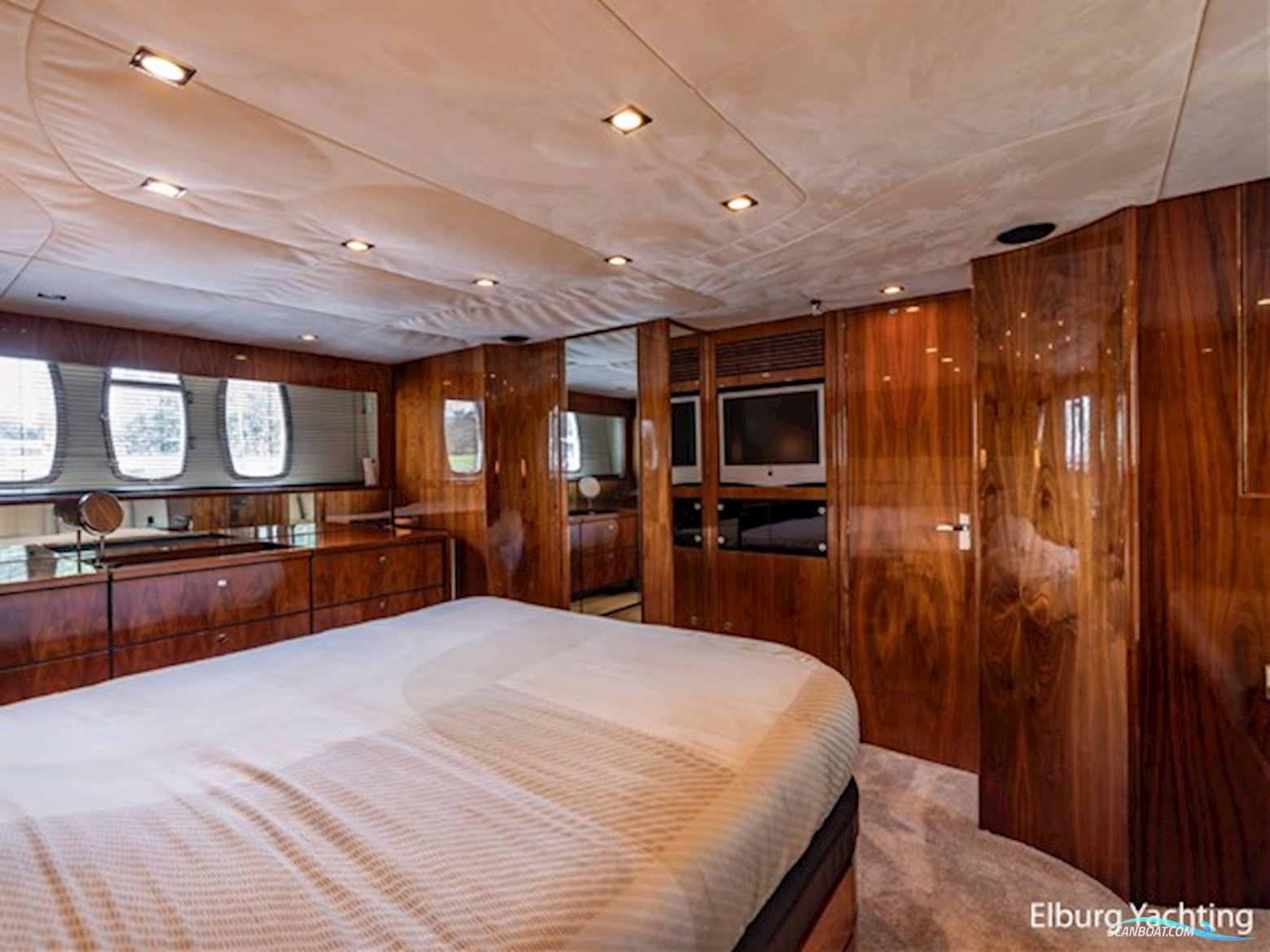 Fairline Squadron 70 - Cvo Certified