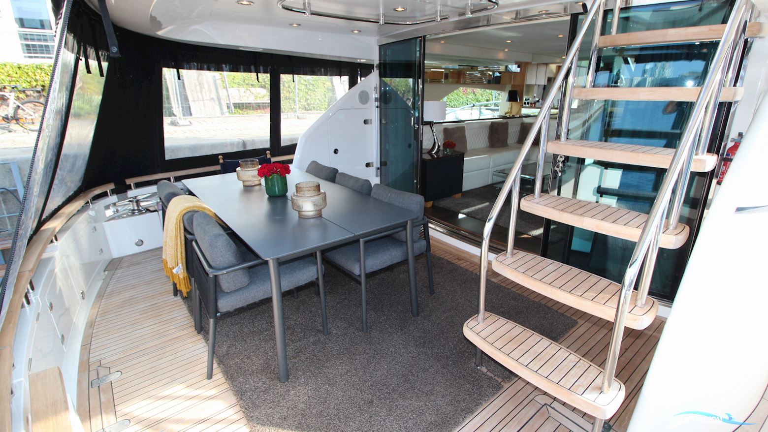 Fairline Squadron 70