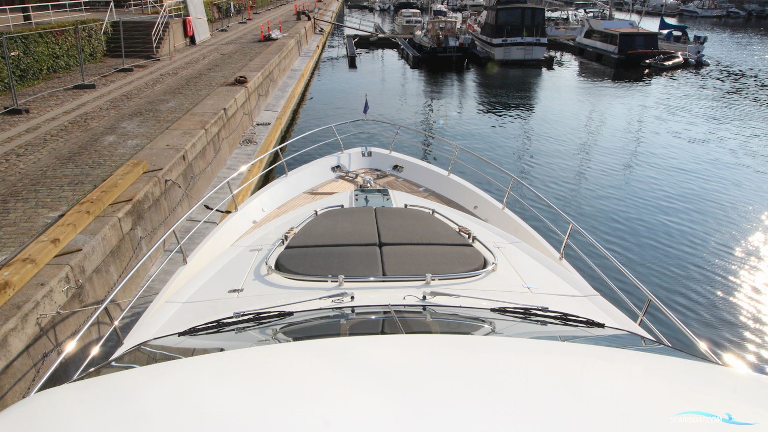 Fairline Squadron 70