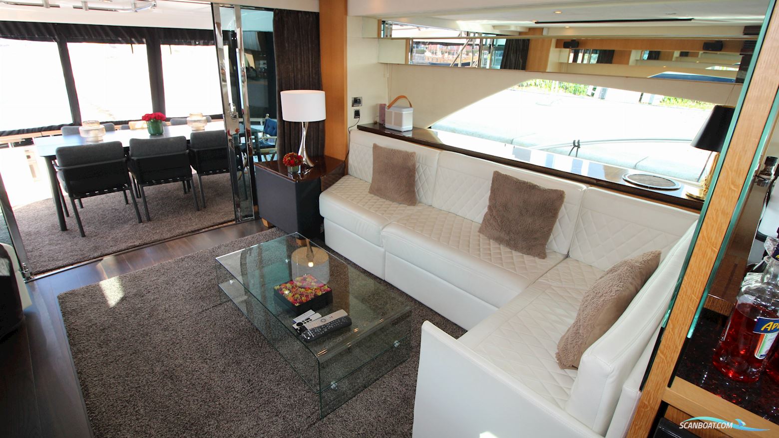 Fairline Squadron 70