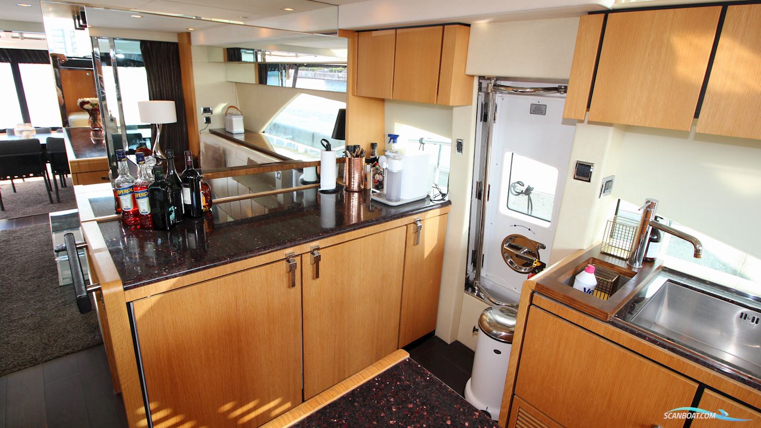 Fairline Squadron 70