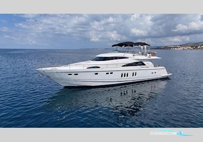 Fairline Squadron 74 Motorboat 2004, with Caterpillar engine, Croatia