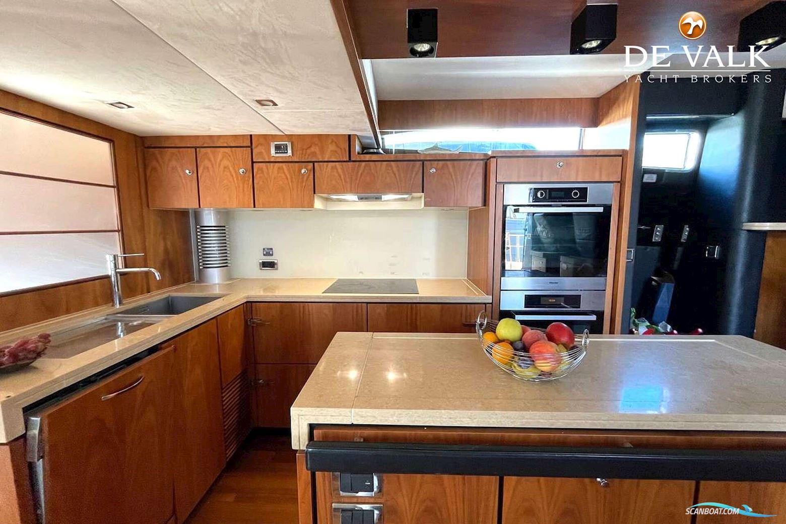 Fairline Squadron 78 Custom