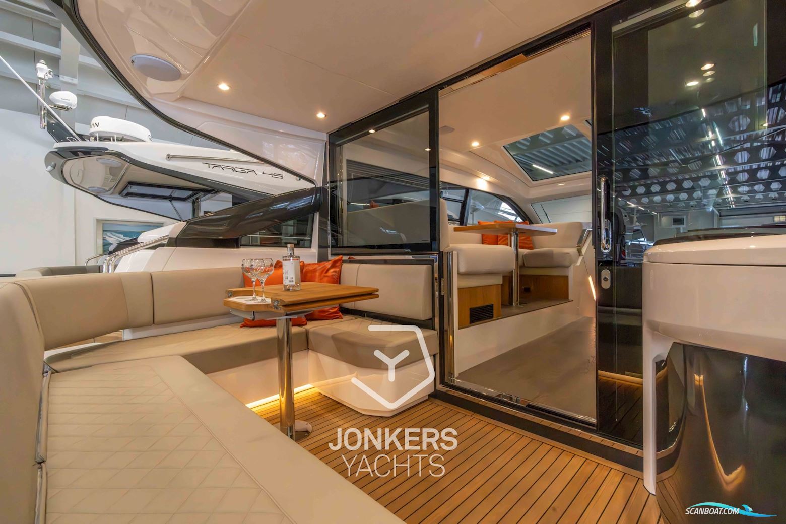 Fairline Targa 45 GT- MODEL 2025 WITH OAK SATIN TIMBER