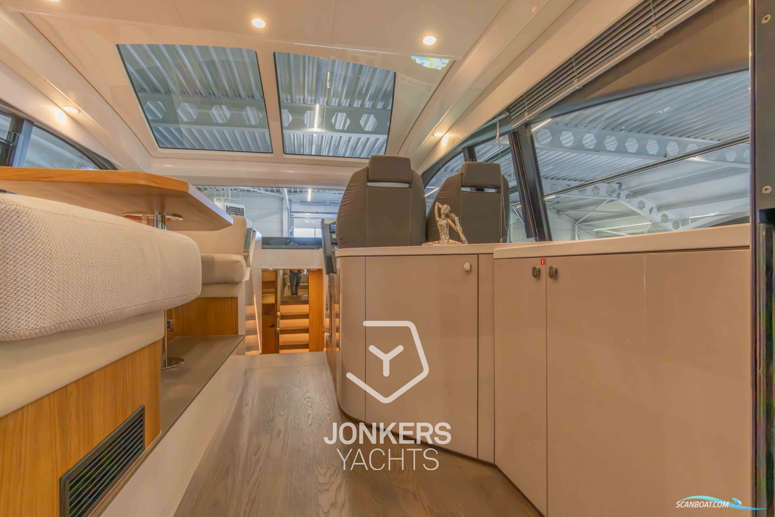 Fairline Targa 45 GT- MODEL 2025 WITH OAK SATIN TIMBER