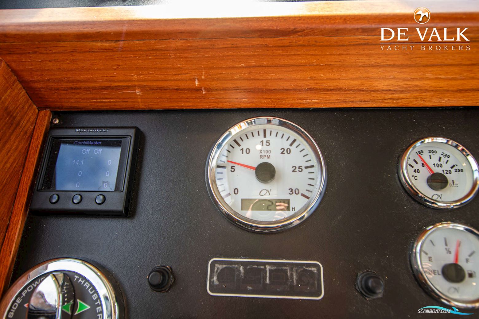 Fairways Marine Fisher 30 Pilothouse