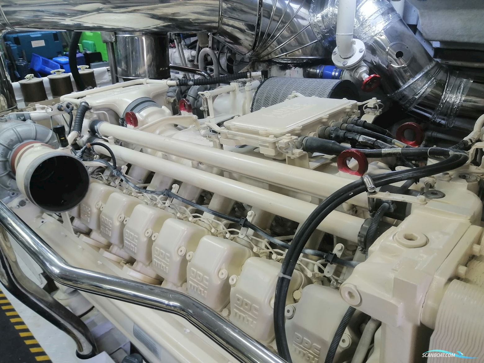 Falcon 100