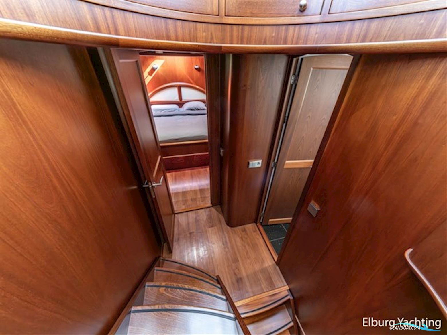 Feadship Classic 80ft - MY Spirit of Freedom